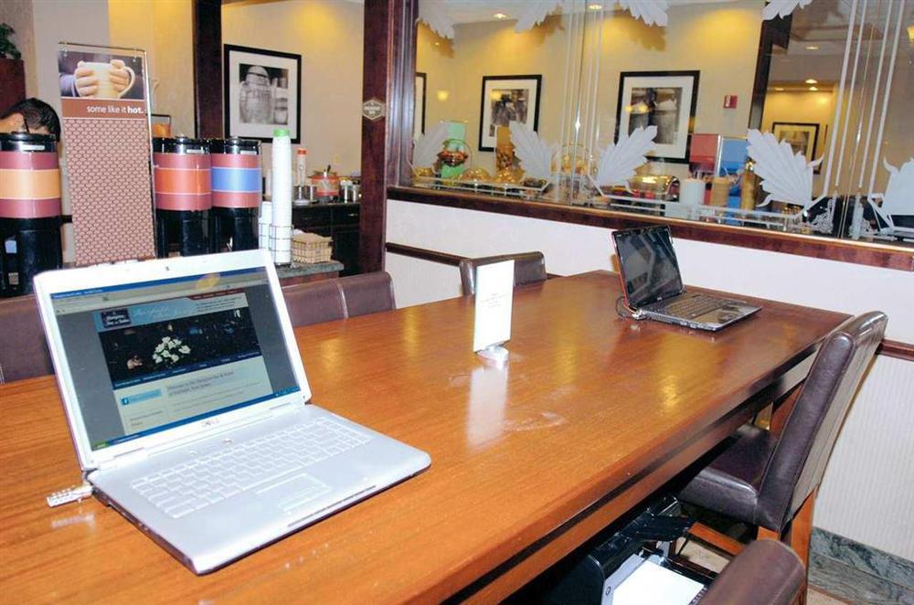 Hampton Inn Carlstadt At The Meadowlands Restaurant foto