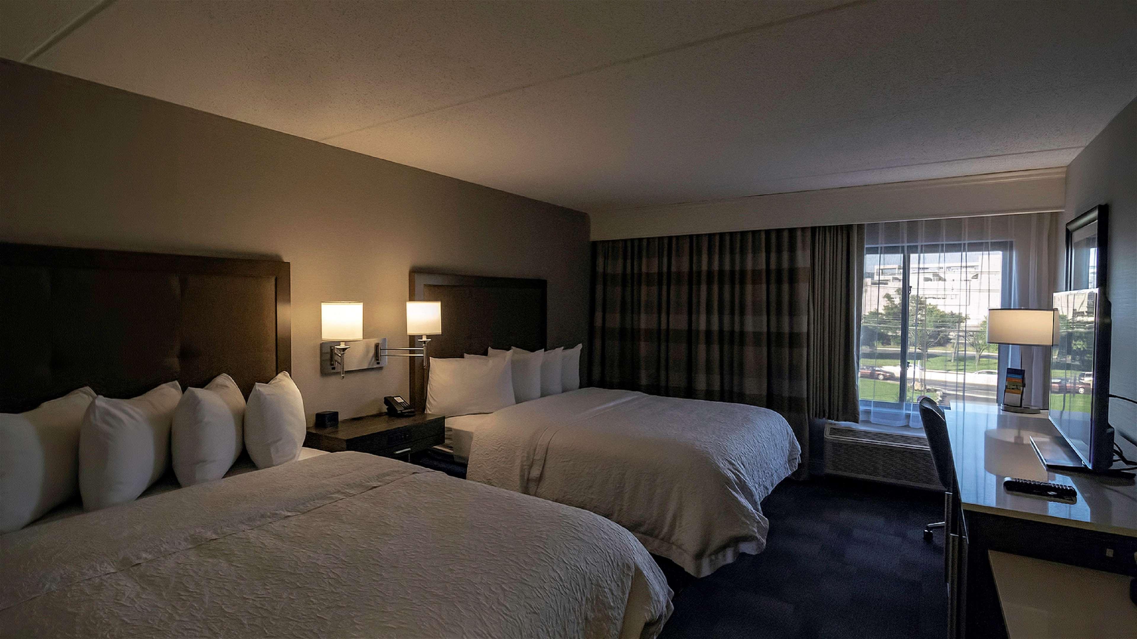 Hampton Inn Carlstadt At The Meadowlands Exterior foto