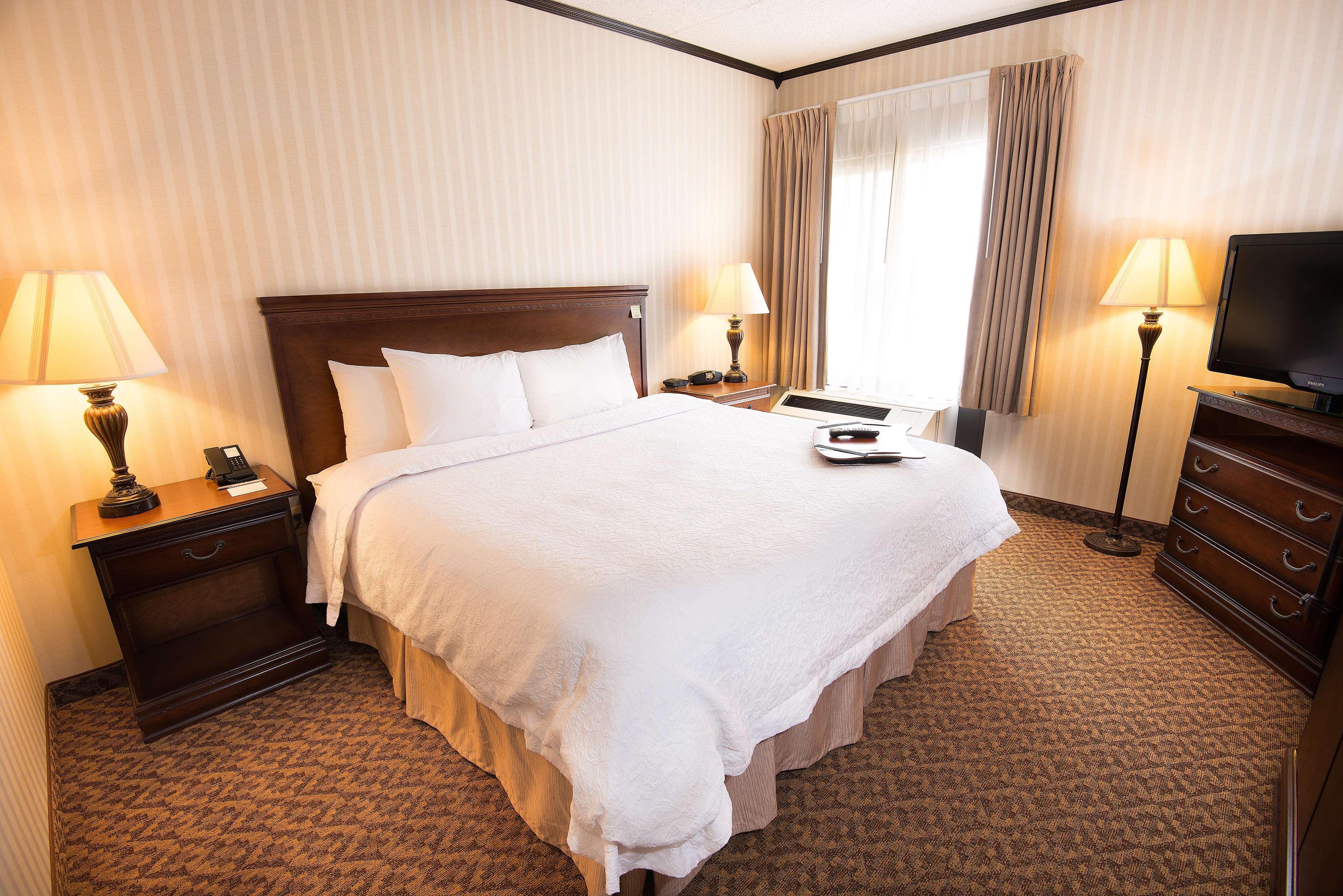 Hampton Inn Carlstadt At The Meadowlands Exterior foto